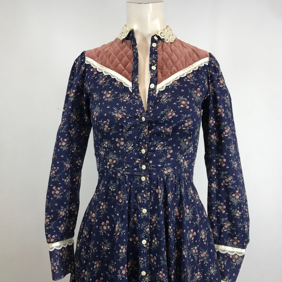 Vintage Gunne Sax Navy Calico Floral Quilted Velveteen Lace Prairie Dress Size 5 - Picture 2 of 8